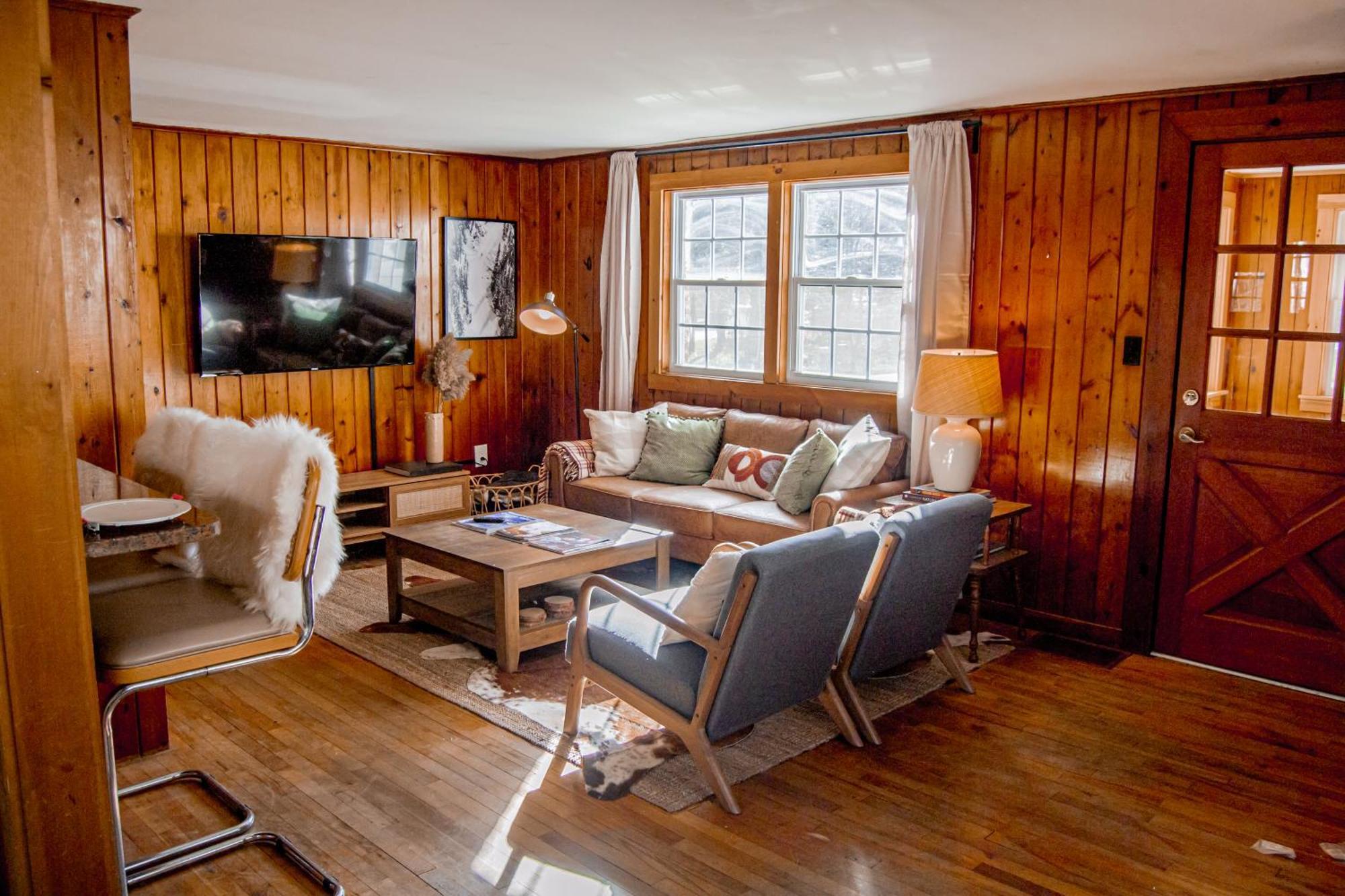Birch House: Cozy Cabin 5 Min From Okemo Ludlow Esterno foto